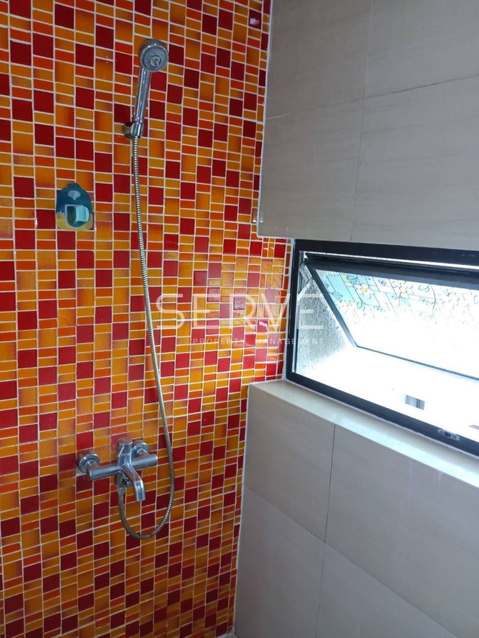 รูป Nice Room 1 Bed with Bathtub BTS Ratchadamri & MRT Si Lom Condo Next to Lumpini Park / For Sale-Noble Ambience Sarasin (โนเบิล แอมเบียนส์ สารสิน) - รูปที่ 18/19