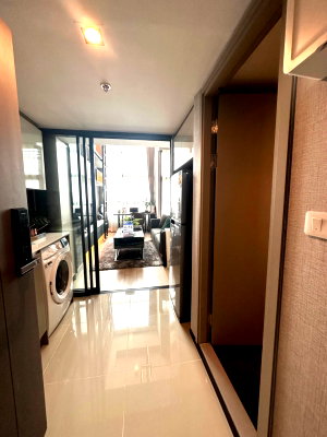 ขายคอนโด : Ideo rama9 asoke ห้องแบบ hybrid 2ชั้น เพดานโปร่งพิเศษ ฟรีเฟอร์ ค่าโอน