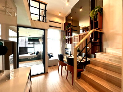 ขายคอนโด : Ideo rama9 asoke ห้องแบบ hybrid2ชั้น ทำเป็น2ห้องนอนได้สบาย เพดานโปร่ง