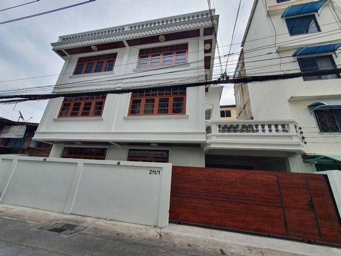 ขายบ้านเดี่ยว 4 ห้องนอน 400 ตร.ม. 36 ตร.ว. เขตคลองสาน