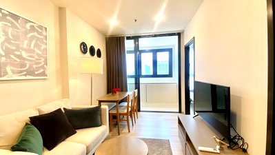 คอนโดให้เช่า : XT Huaikhwang 1ห้องนอน 1ห้องน้ำ ชั้นสูง วิวเมือง