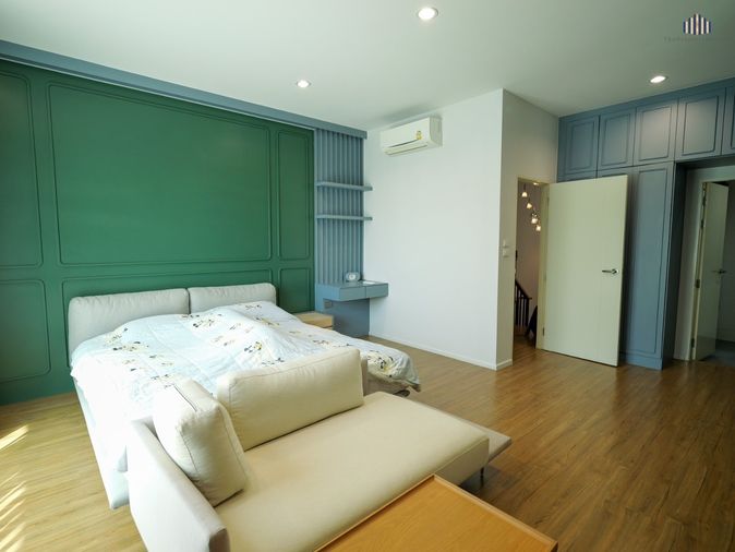 ขายทาวน์โฮม 3 ห้องนอน 220 ตร.ม. 25.7 ตร.ว. บ้านกลางเมือง วัชรพล