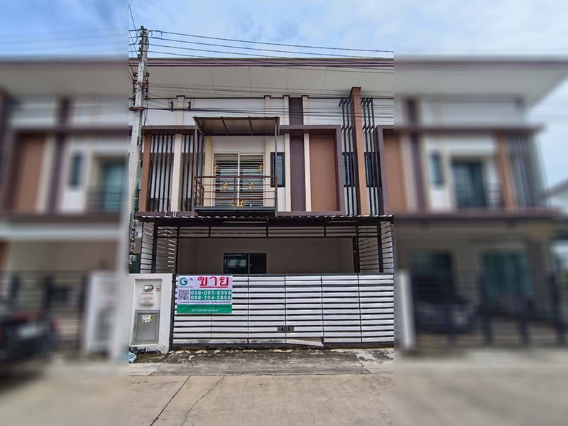 ขายทาวน์โฮม : ฟรีโอน !! ขายทาวน์โฮม บ้านฟ้ากรีนเนอรี่ ปิ่นเกล้า สาย 5 ทำเลดีติดถนนบรมราชชนนี ใกล้มหาวิทยาลัยมหิดล เซ็นทรัล ศาลายา พร้อมเข้าอยู่