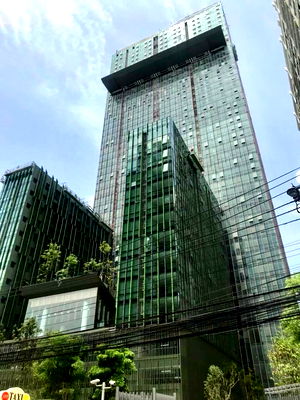 Condos for rent Airport Link Ratchaprarop : 1 Bed Nice Room Super High Fl. 30+ Good Location BTS Ratchathewi 350 m. and Siam Paragon at Wish Signature Midtown Siam Condo / For Rent