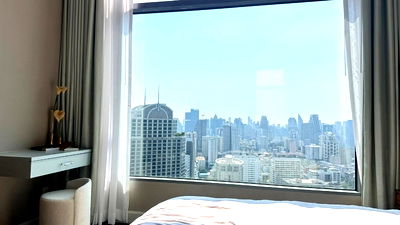 Condos for rent Chulalongkorn University : ORTR101 Condo for Rent Oriental Residence Floor 28 Size 87sqm. 2 bedrooms 2 bathrooms 92,000 baht. 064-959-8900