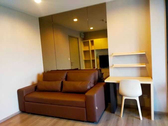 Politan Aqua Condo for rent next to the Chao Phraya River