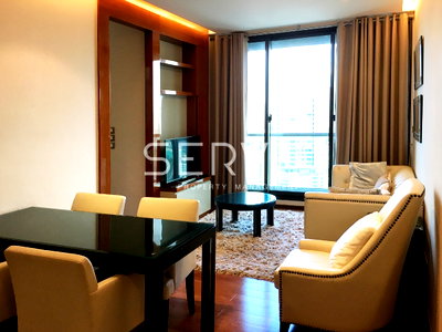 Condos for rent : 2 Beds with Bathtub Nice Room High Fl. 20+ Good Location Close to BTS Phrom Phong 500 m. at The Address Sukhumvit 28 Condo / For Rent