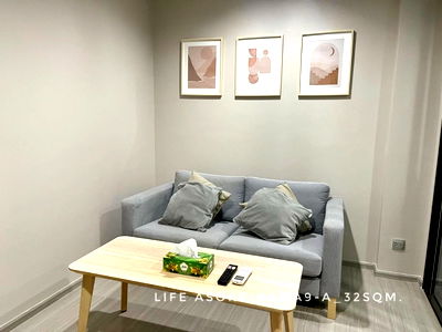 ขายคอนโด : ขาย คอนโด 1 bedrom fully-furnished Life Asoke - Rama 9 : ไลฟ์ อโศก พระราม 9 32 ตรม. high floor north side view Building A