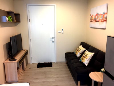 Condos for rent Rattanathibet Road : Condo for rent, Plum Condo Central Station, front building, sunny in the morning, next to Central Westgate and BTS ✨