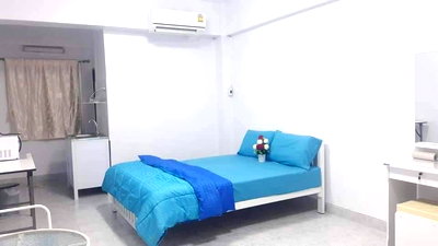 Condos for rent Bangkok : Room for rent studio 25 Sqm. at Pattanakarn Soi.25 