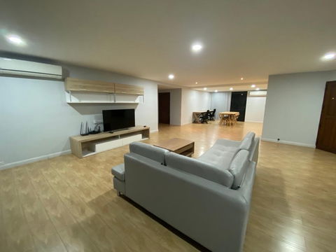 Thana City Prestige Condo for rent next to Thana City Golf Course.
