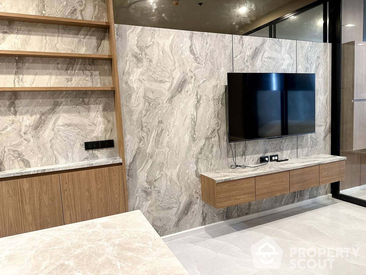 picture 1-BR Condo at Noble Ploenchit near BTS Phloen Chit (ID 1542176) - 2/12