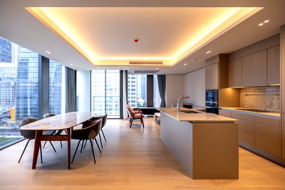 Condos for rent BTS Phloen Chit : LTH10501–Tonson One Residence FOR RENT 2 beds 2 baths Size 117.5 Sq.M. Near BTS Chidlom stations ONLY 170k/month