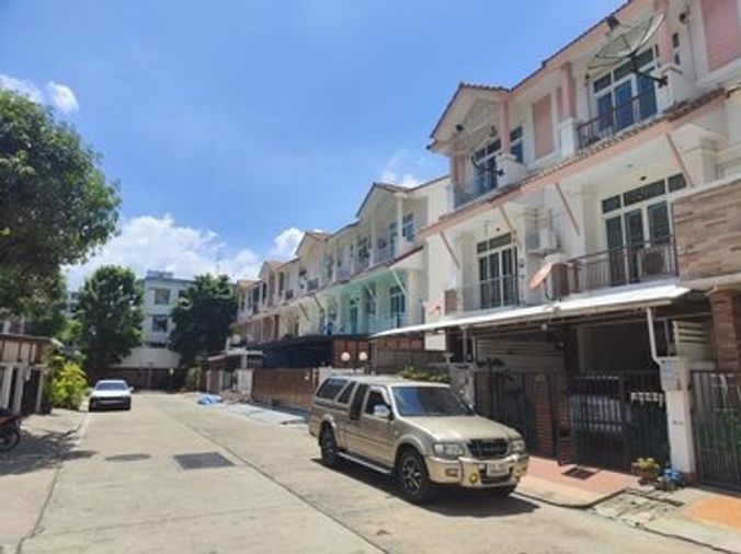 5-bed townhouse for sale, 244 sqm, 20.4 sq wah, Aroonpat Rama 3 - Satupradit