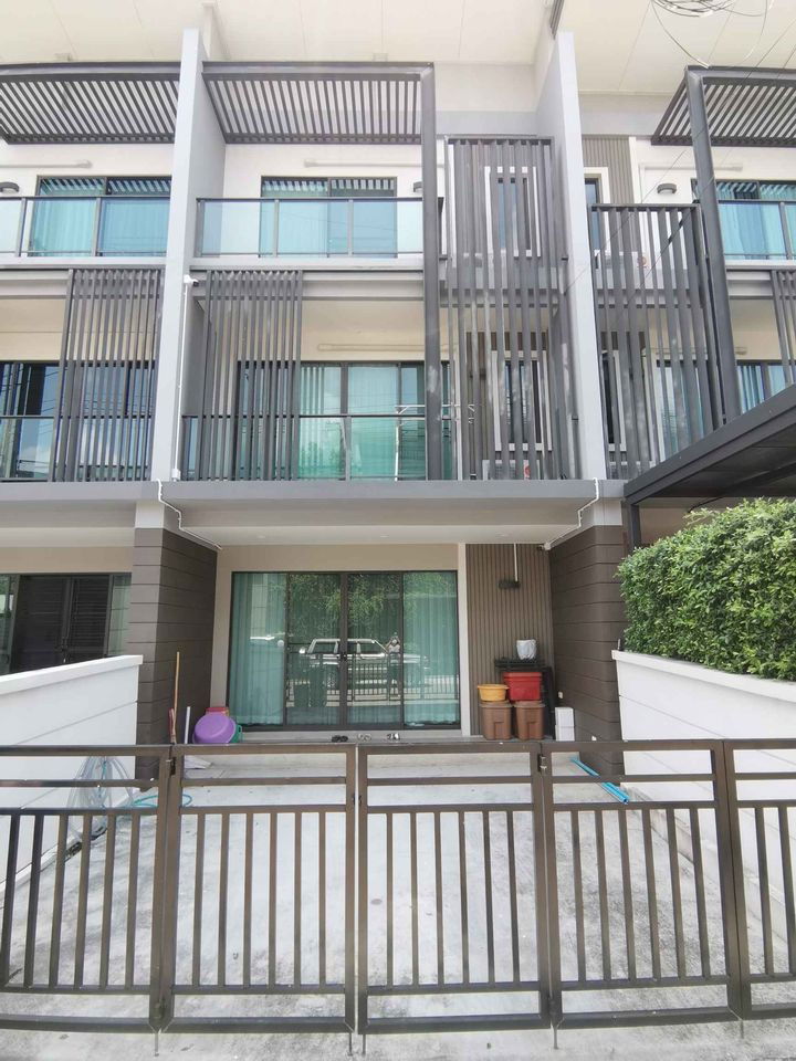 Townhouses for sale : Townhouse for sale, Town Avenue Merge Rattanathibet, 3 bedrooms, 3 bathrooms, 29 sq m, Bang Kruai-Sai Noi Road, Nonthaburi, 
