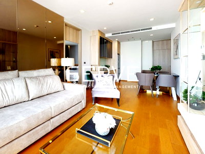 Condos for rent : 🔥Super Luxury & Super High Fl. for Corner Unit 1 Bed with Private Big Balcony 76.5 sq.m. Next to BTS Phloen Chit at Noble Ploenchit Condo / For Rent