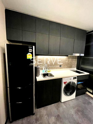 Condos for rent : 2 Beds 2 Baths 45 sq.m. Super High Fl. 30+ Good Location BTS Phloen Chit 600 m. / For Rent-Life One Wireless