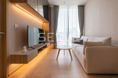 Nice Decorate 1 Bed Good Location New Condo Close to BTS Asok & MRT Sukhumvit 550 m. / For Rent-Noble BE19