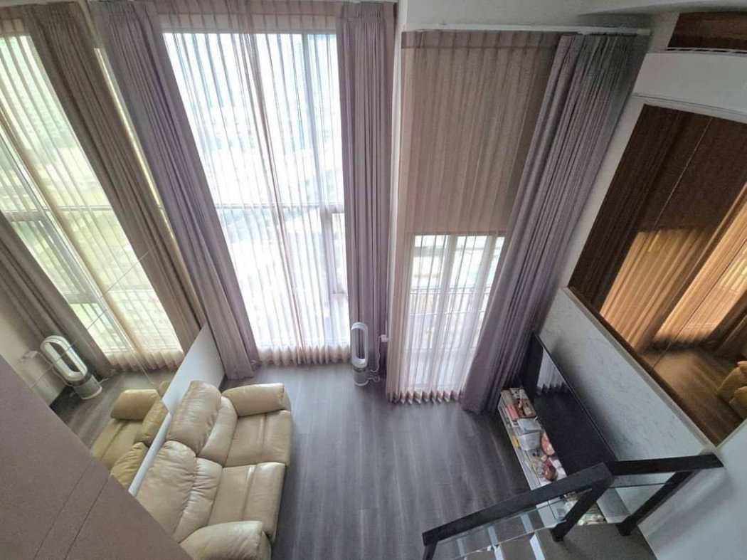 For sale KnightsBridge Space Ratchayothin 37 sqm., 17th floor, next to BTS Phahon Yothin 24.
