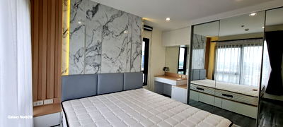 Condos for rent : Room for rent Rich Park @ Triple Station