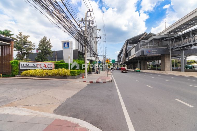 Lumpini Place Srinakarin - Huamak Station