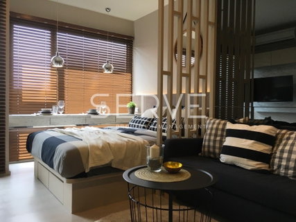 Studio Nice Room Good Location MRT Phra Ram 9 300 m. and CentralPlaza @ Rhythm Asoke