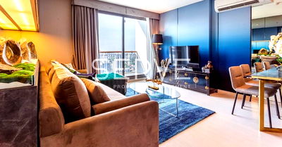 Condos for sale : Nice Decorate -2 Beds with Bathtub 79 sq.m. High Fl. 25+ Good Location BTS Ekkamai 500 m. /Rent&Sale-Rhythm Sukhumvit 42