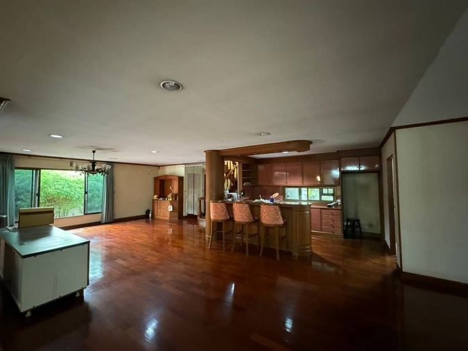8-bed house for sale, 185.4 sqm, 469 sq wah, Wang Thonglang