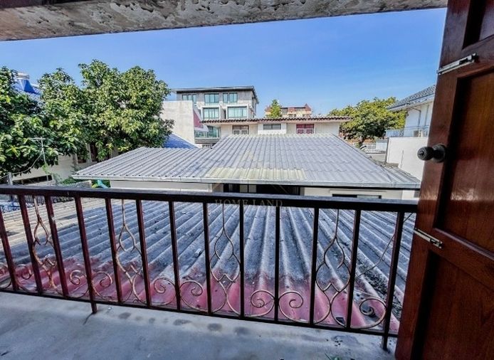 7-bed house for sale, 200 sqm, 100 sq wah, Wang Thonglang