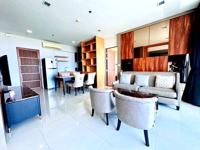 เช่าคอนโด รร.วอนนภาศัพท์ : ให้เช่า : Casalunar Paradiso คอนโดสไตล์รีสอร์ท บนชายหาดส่วนตัว (2 ห้องนอน 95 ตรม)