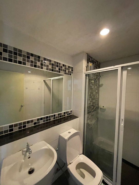 รูป ให้เช่า รีเจ้นท์ โฮม 10 แจ้งวัฒนะ มีเฟอร์นิเจอร์+เครื่องใช้ไฟฟ้าครบ - รูปที่ 5/5