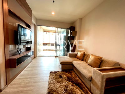 คอนโดให้เช่า : 1 นอน มีอ่าง ห้องกว้าง 46 ตร.ม. ชั้นสูง 25+ บนทำเลดีๆ คอนโดใกล้ BTS อ่อนนุช 200 ม. ที่ Rhythm Sukhumvit 50 / ให้เช่าคอนโด