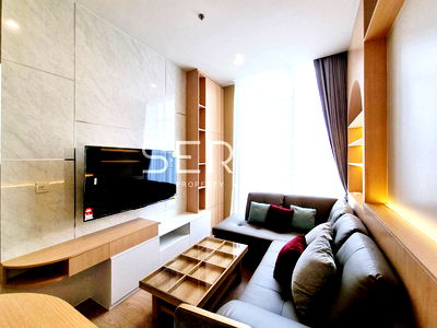 Condos for rent : Nice Room & Nice Location Corner Unit 1 Bed (Large Room) New Condo Close to BTS Asok &MRT Sukhumvit-Noble BE19