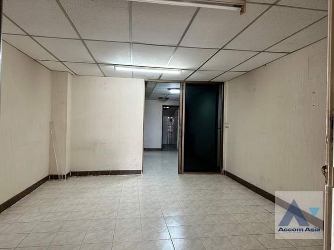 2-bed townhouse for sale, 96 sqm, 24 sq wah, Khlongtan Nivet