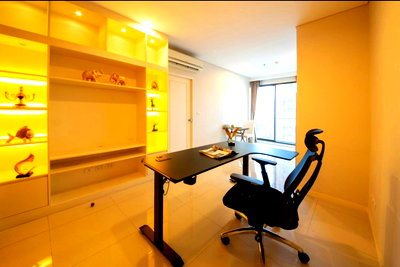 คอนโดให้เช่า : เช่า วิลล่า อโศก ห้องใหญ่ สวย เฟอร์ครบ ใกล้ MRT เพชรบุรี สนใจแอตไลน์ครับ@841qqlnr