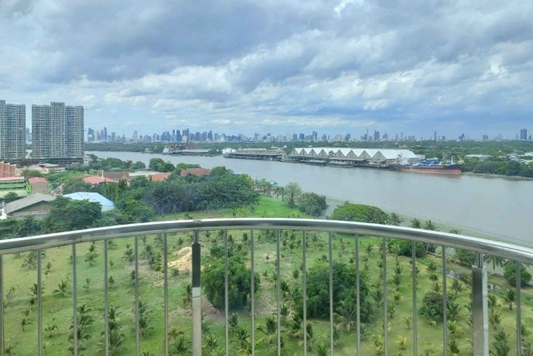 3-bed condo for rent, 127 sqm, Supalai Riva Grande