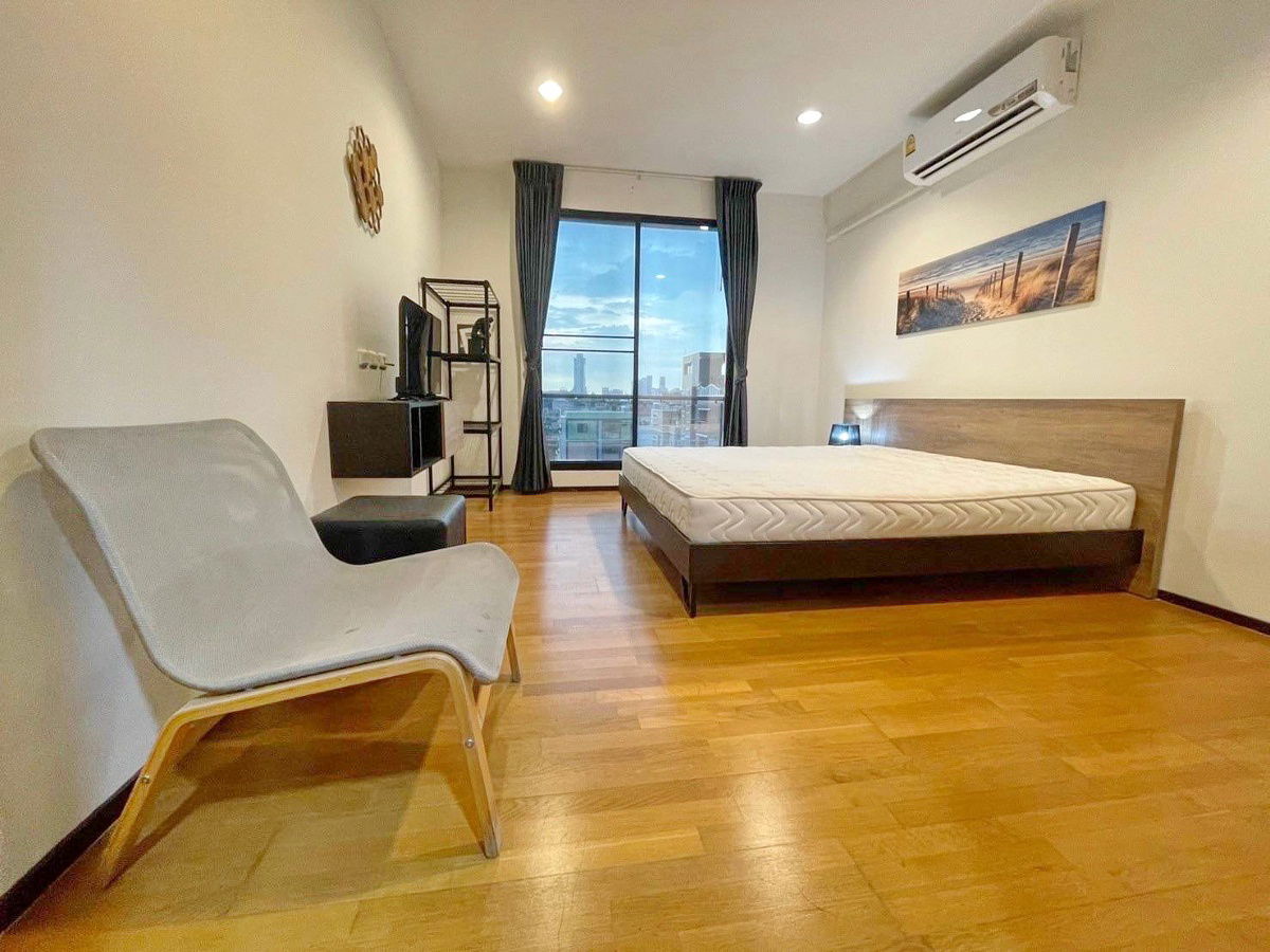 รูป Condo for Rent Amanta Ratchada with 2 bedroom  83 m2 Close to MRT Thai Cultural Center  - รูปที่ 4/17