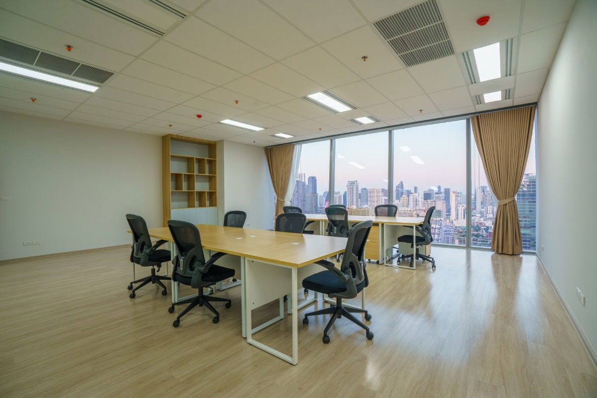 picture Luxury Office space from Linuxx Serviced Offices - 12/20