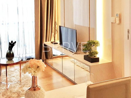 รูปภาพ 🔥Privacy Corner unit 1 Bed Modern & Luxury Style Good Location BTS Surasak 160 m. at Noble Revo Silom  Condo / For Rent