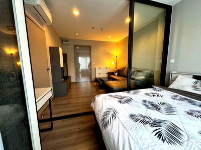 Condos for rent : New room for rent The Politan Aqua 31 Sq.m. Fl43 fully furnish ready for move in