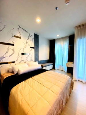 Condos for rent : G8066💖中国客户，请加微信。(在联系方式的旁边)For rent Life Asoke - Rama 9 Line ❤️💜@condopremium💜❤️Ready to move in ⬛🟨 📞 065 695 3645🟨⬛