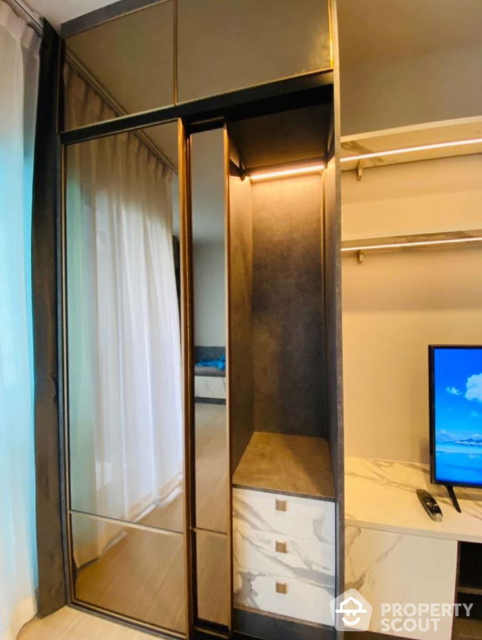 picture 1-BR Condo at Life Asoke - Rama 9 near MRT Phra Ram 9 (ID 1561070) - 3/9