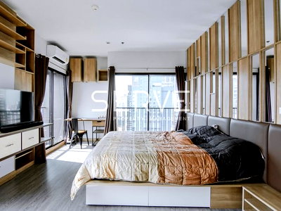 Condos for rent : 1 Bed with Bathtub 53.44 sq.m. High Fl. 20+ Good Location Close to BTS Phrom Phong 200 m. at Noble Refine Condo / For Rent