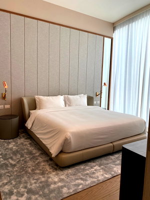 Condos for rent : Scope langsuan 85sqm. 1bedroom 1 walkin closet 2bathrooms luxuryroom style fully furnished 0928242499