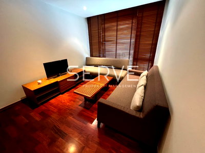 Condos for rent : 1 Bed with Bathtub Large Room 57.5 sq.m. Good Location Close to BTS Phloen Chit 350 m. at Noble 09 Ruamrudee Condo /  For Rent