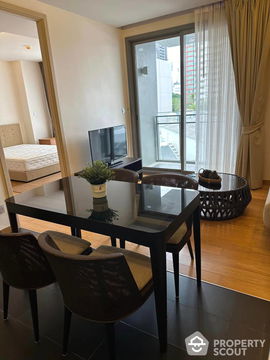 1-BR Condo at Via Botani near BTS Phrom Phong (ID 1577562)