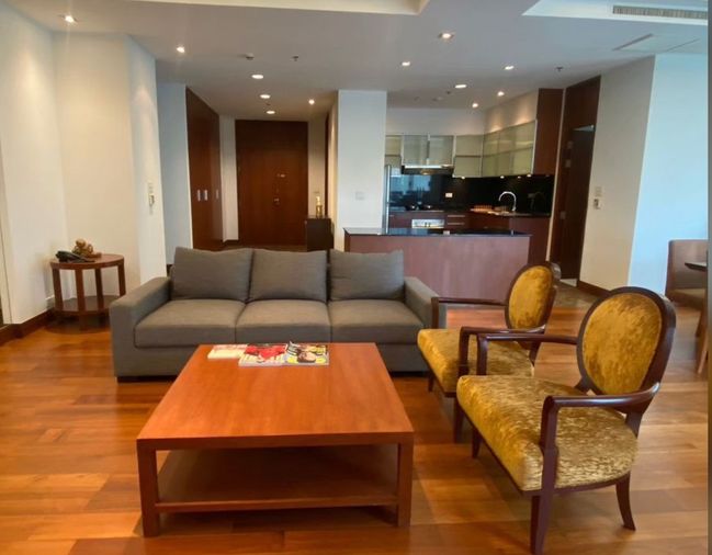 3-bed condo for rent, 220 sqm, Noble House Ruamrudee