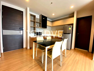 คอนโดให้เช่า : 2 Beds 2 Baths with Bathtub Good Location BTS Saphan Taksin station 340 m. / For Rent-Rhythm Sathorn