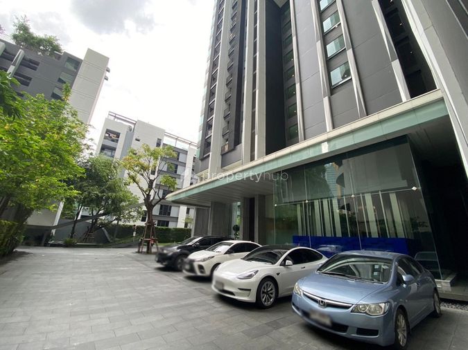 The Edge Sukhumvit 23