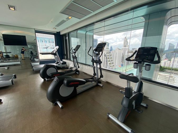 The Edge Sukhumvit 23
